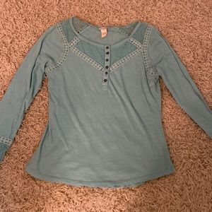 Sundance Long Sleeve Tee with lace on collar and sleeves